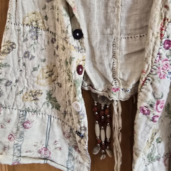 Magnolia Pearl European Cotton Button Vest - Picture 3 of 5